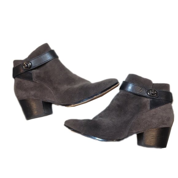 Coach Patricia Fatigue Chestnut Suede Ankle Bootie 6 Boots Turn Lock - Picture 3 of 13